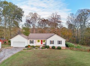 2375 Farms Cir, Woodlawn, TN 37191
