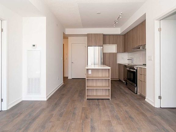 3rd image of 2520 Eglinton Ave W #1319