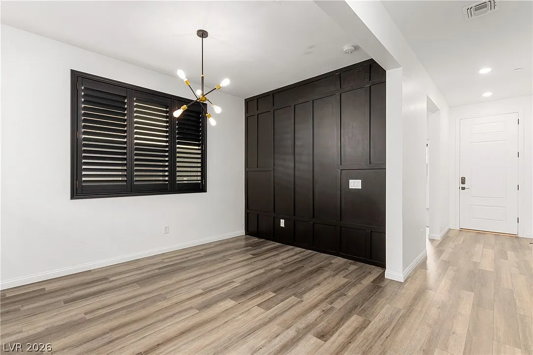 3 bed, 2.5 bath, 1908 sqft, $3,523 — Photo 4