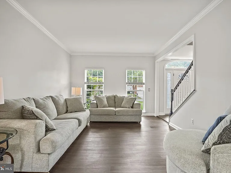 6032 Gholson Bridge Ct — Photo 4