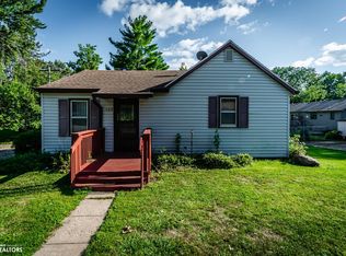 109 W Grant St, Conrad, IA 50621