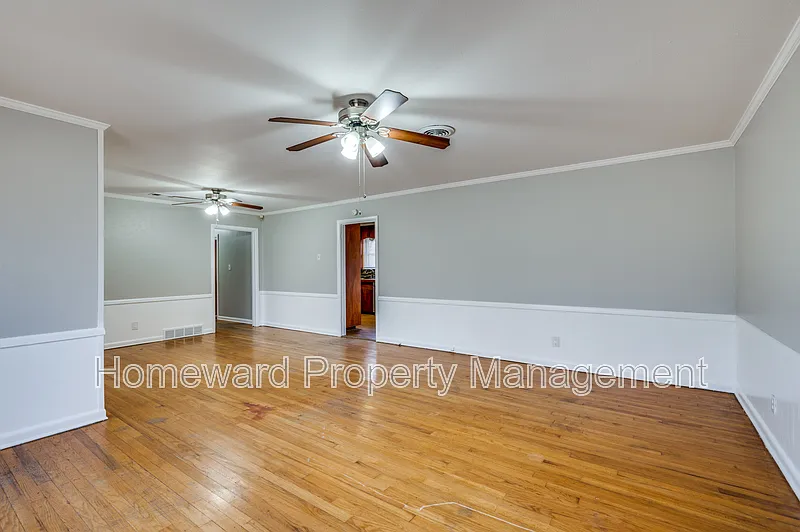 3 bed, 1.0 bath, 1343 sqft, $1,695 — Photo 4