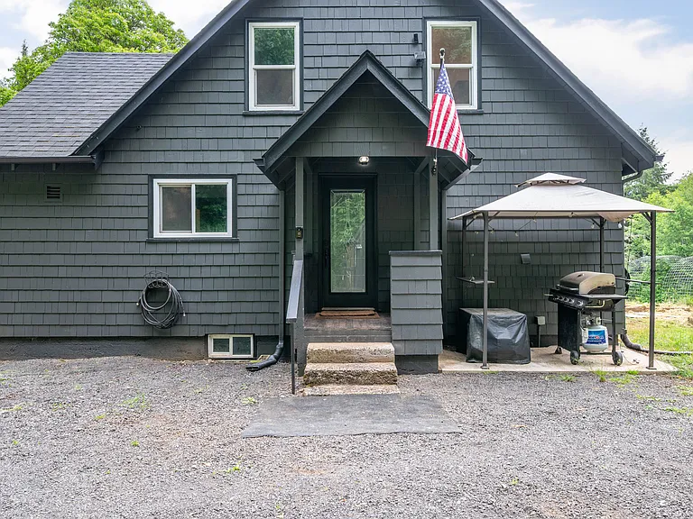 355 Slide Creek Rd — Photo 26