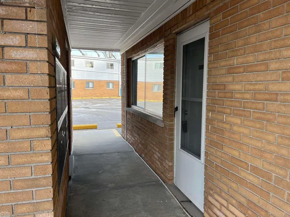 444 N Main St APT 120, Marine City, MI 48039