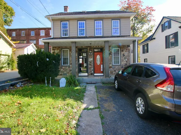 51 S Manor St, Mountville, PA 17554