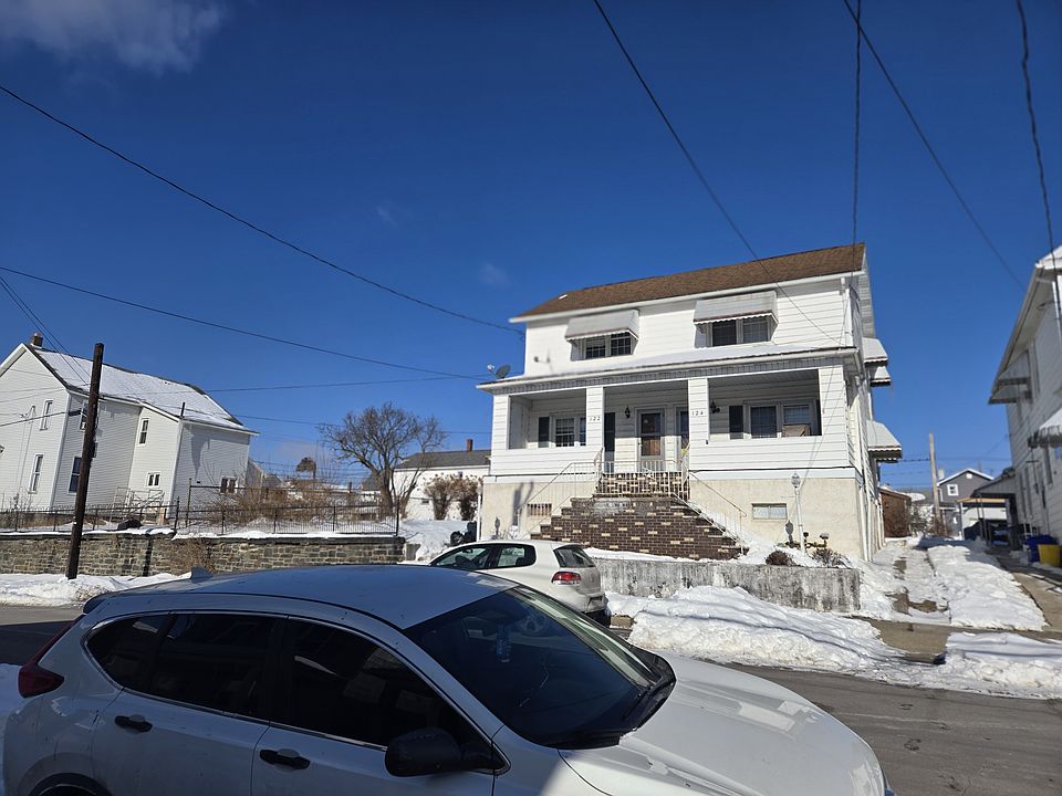 1st image of 122 E Grand St #122