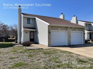 2127 SW Brandywine Ln, Topeka, KS 66614