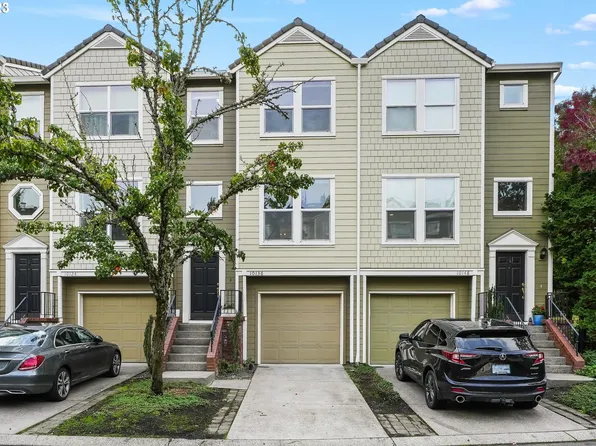 10136 NW Brighton Ln, Portland, OR 97229