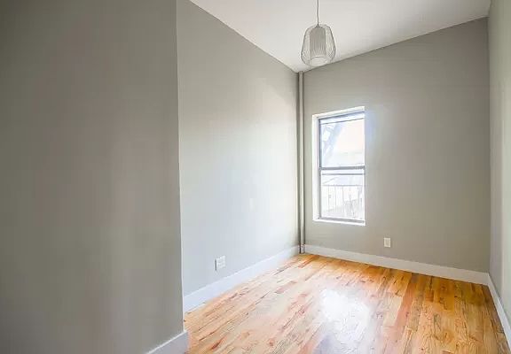 4th image of 840 Jefferson Ave #4C