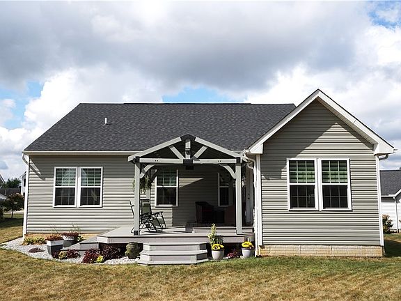 4th image of 780 Thewes Cir