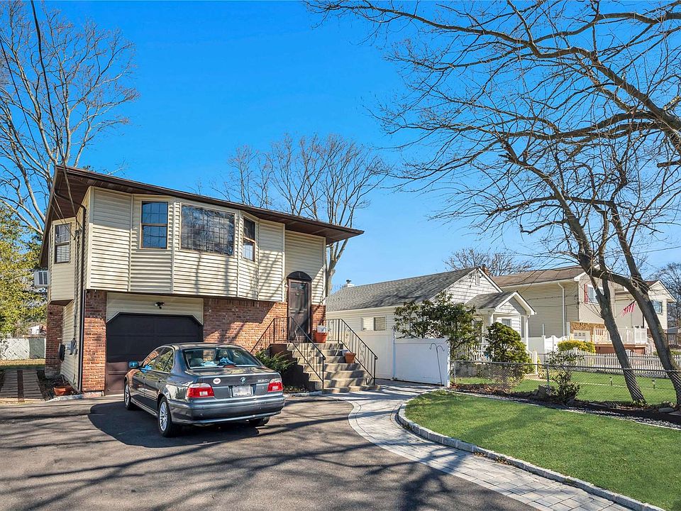 43 1st Street, Ronkonkoma, NY 11779 Zillow