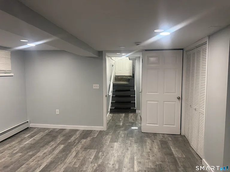 382 Vine St #6 — Photo 2