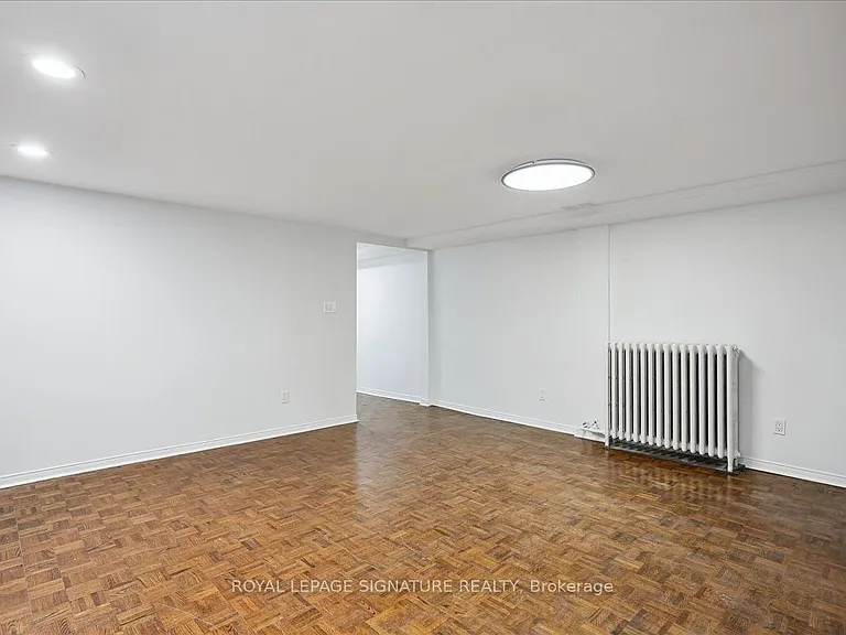 12 Castle View Ave #LOWER — Photo 6