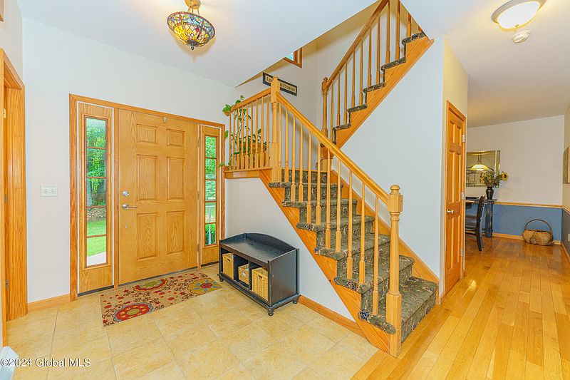 4th image of 116 Virginia Place