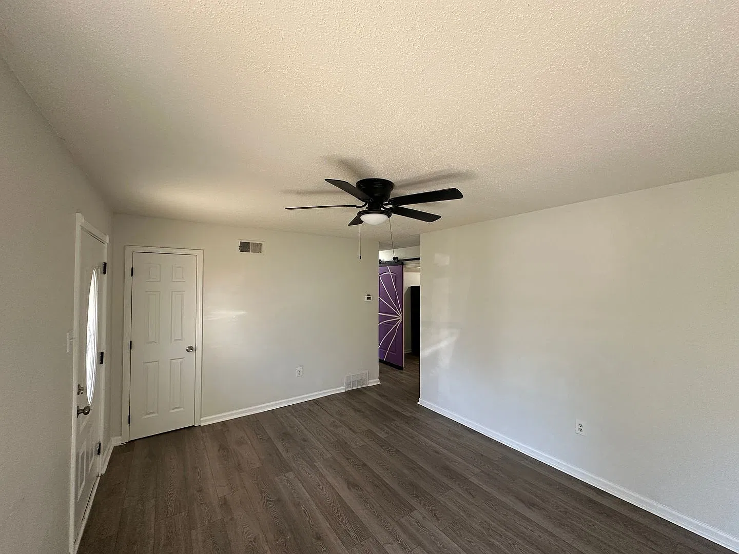 Beautifully Renovated 3 BR / 1 BA Home in Millington Minutes from NSA Mid-South! — Photo 4
