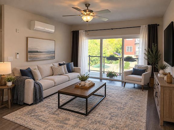 3rd image of 1501 N Windsor #201