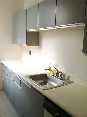 Sold by R New York | media 18