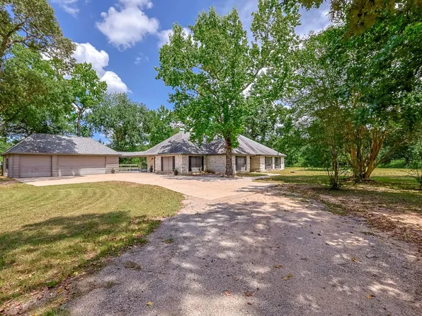 9214 Shady Ln, Magnolia, TX 77354