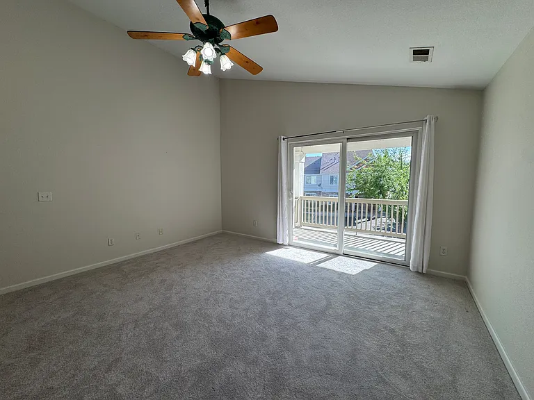 4715 Hahns Peak Dr #201 — Photo 2