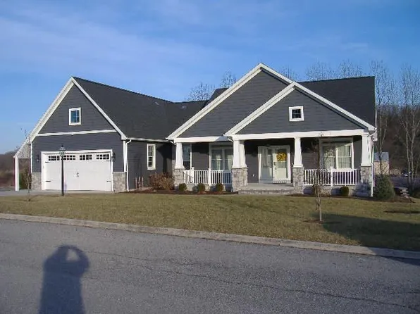 10597 Bratton Dr, Huntingdon, PA 16652