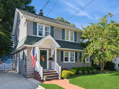 104 Cedar Avenue, Rockville Centre, NY, 11570