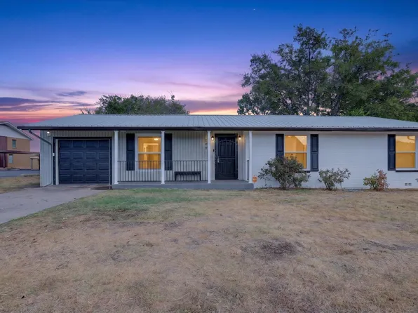108 N Judd St, White Settlement, TX 76108