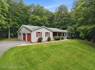 209 Foothill Blvd, Effort, PA 18330