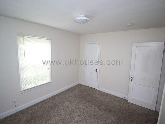 2nd image of 4610 Montview Dr