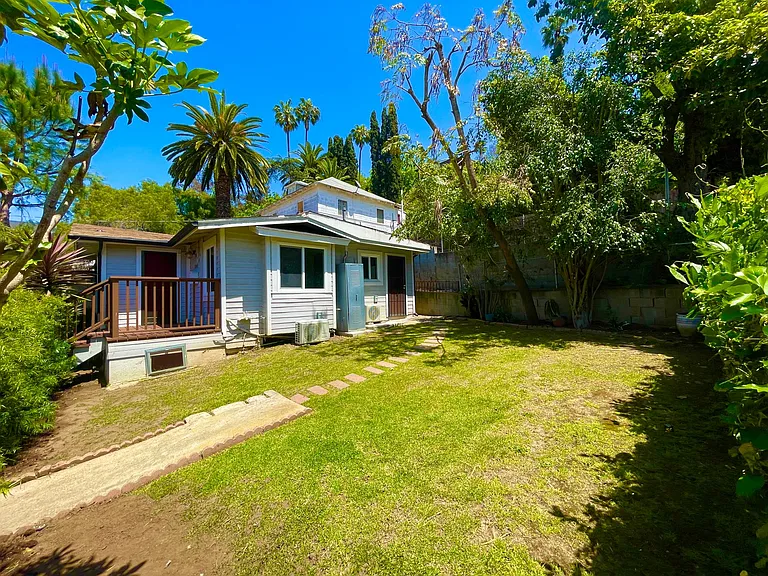 2166 1/2 Echo Park Ave — Photo 2