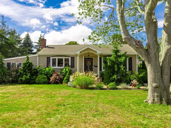358 Bernice Drive, Bayport, NY 11705