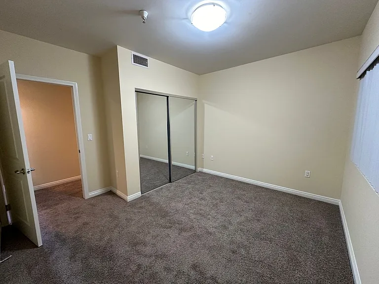 Bella Villa - Laurel — Photo 14