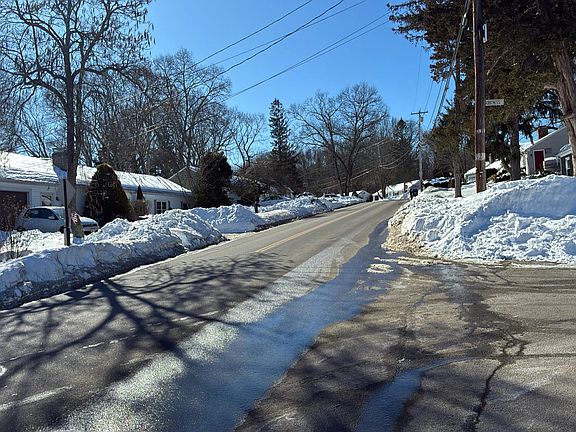 4th image of 200 Diamond Hill Rd