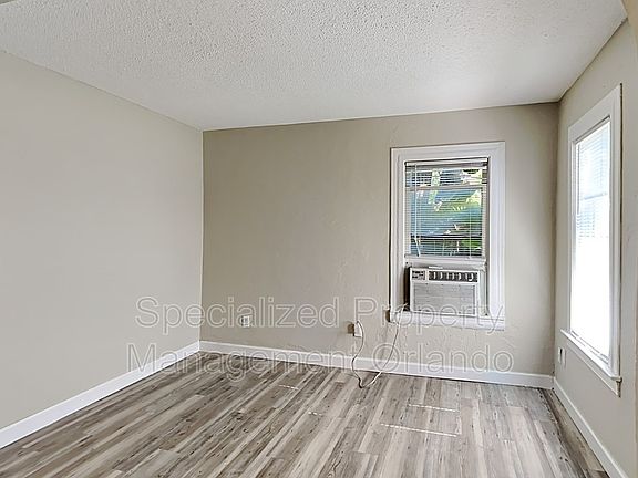 2nd image of 1509 Woodward St #3