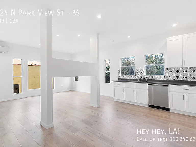 124 N Park View St — Photo 11