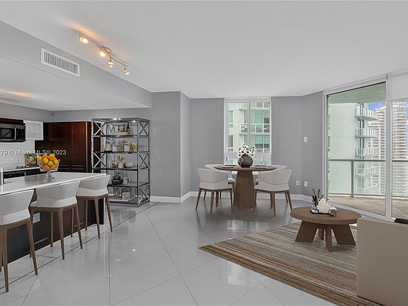 4th image of 1900 N Bayshore Dr APT 3610