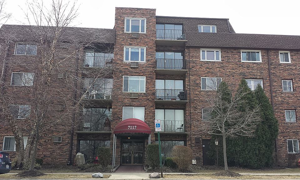 1st image of 7117 W 93rd St #G-2