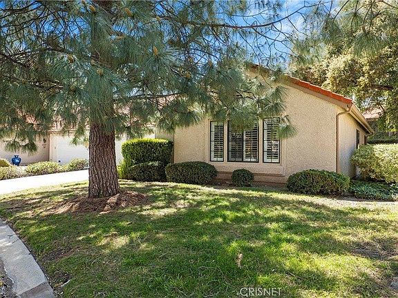 4th image of 26321 Rainbow Glen Dr #235