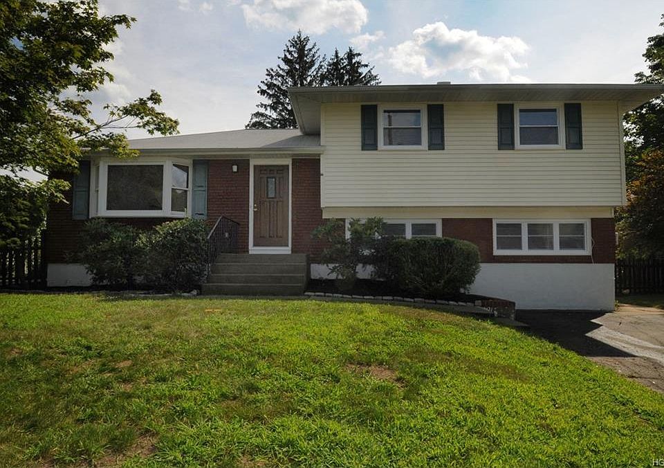1st image of 12 Slater Dr