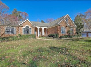 5276 Mackall Rd, Saint Leonard, MD 20685