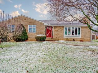 223 Roxbury Dr, Greensburg, PA 15601
