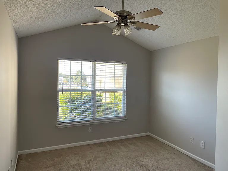 116 Ripton Ct — Photo 7