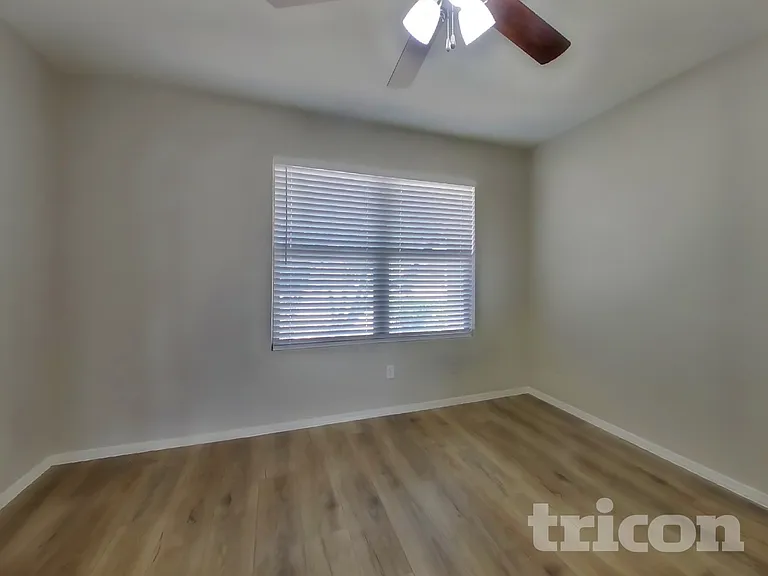 11807 W Aster Dr — Photo 15