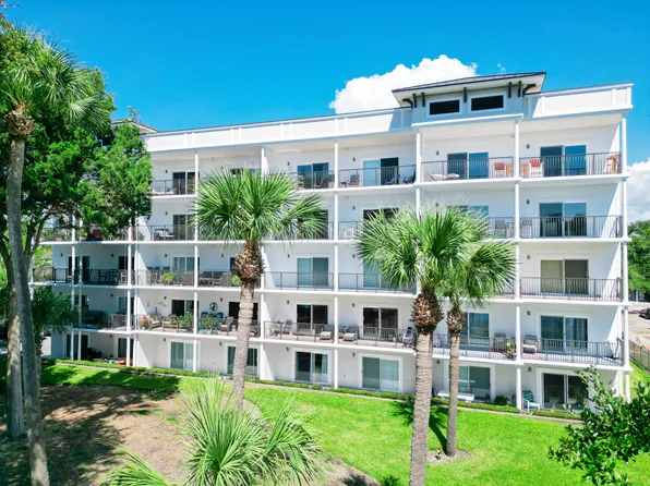 113 Brooks St Unit 204, Fort Walton Beach, FL 32548