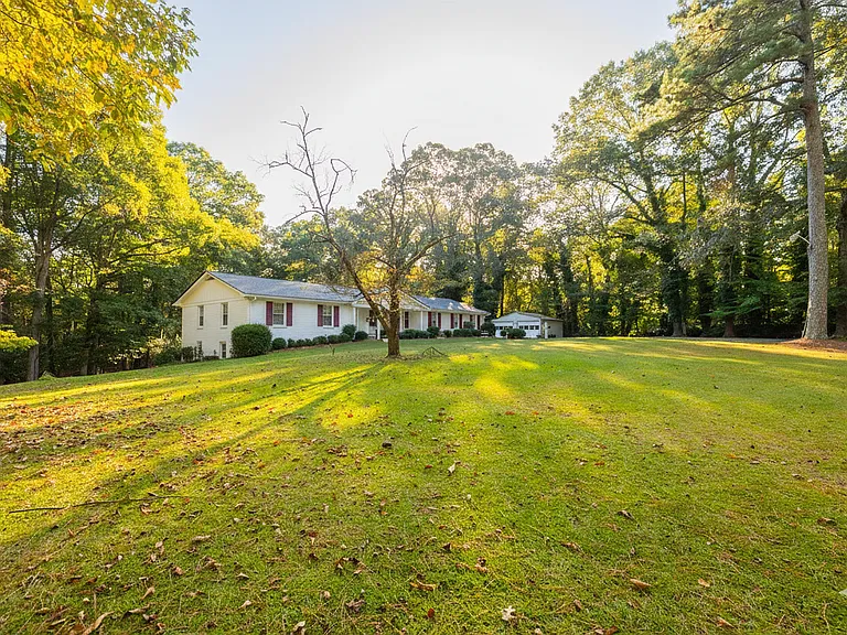 14265 Cogburn Rd — Photo 3