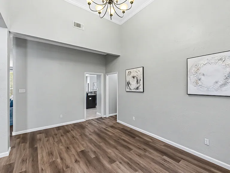 2451 Valley View Dr — Photo 20
