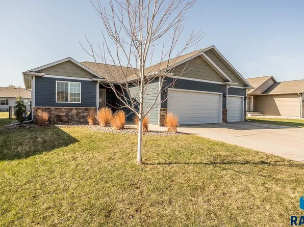 3313 E Brewster St, Sioux Falls, SD 57108