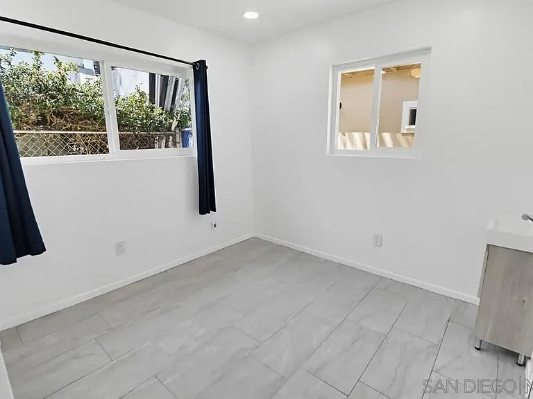 3095 L St — Photo 18
