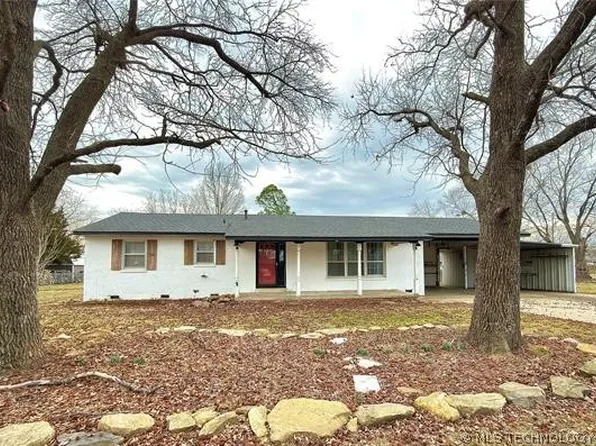 908 W Commercial St, Haskell, OK 74436