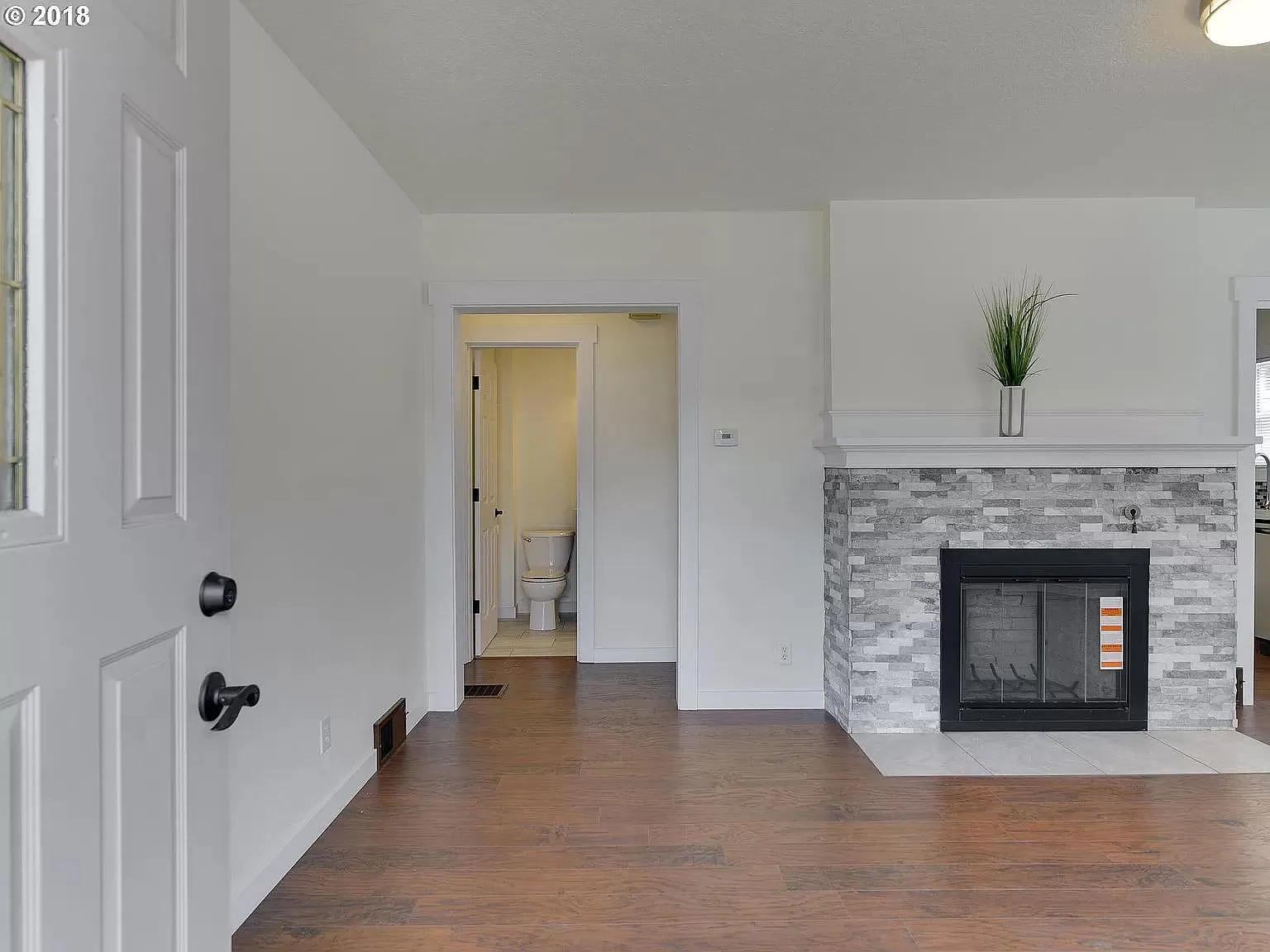 3 bed, 1464 sqft, $2,600 — Photo 3