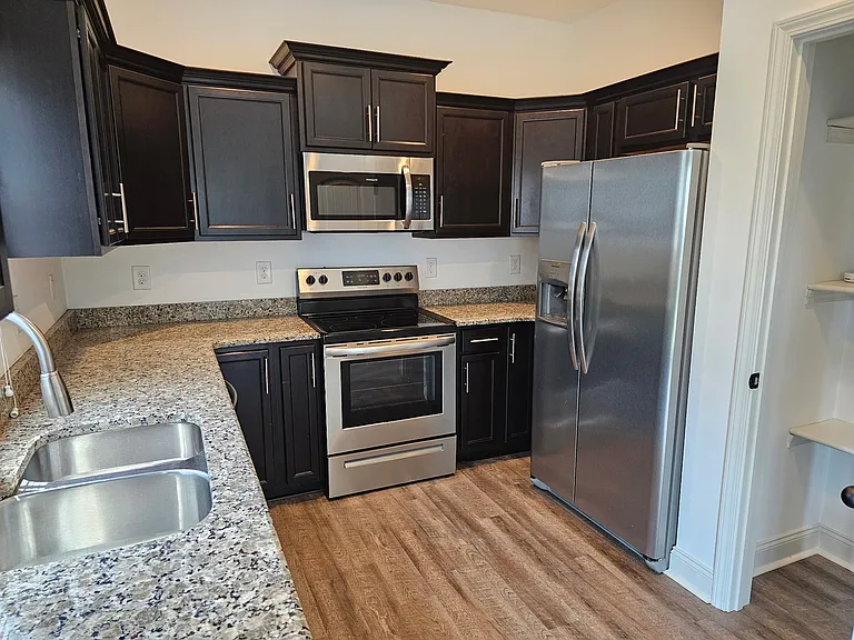 407 Preakness Cir — Photo 4